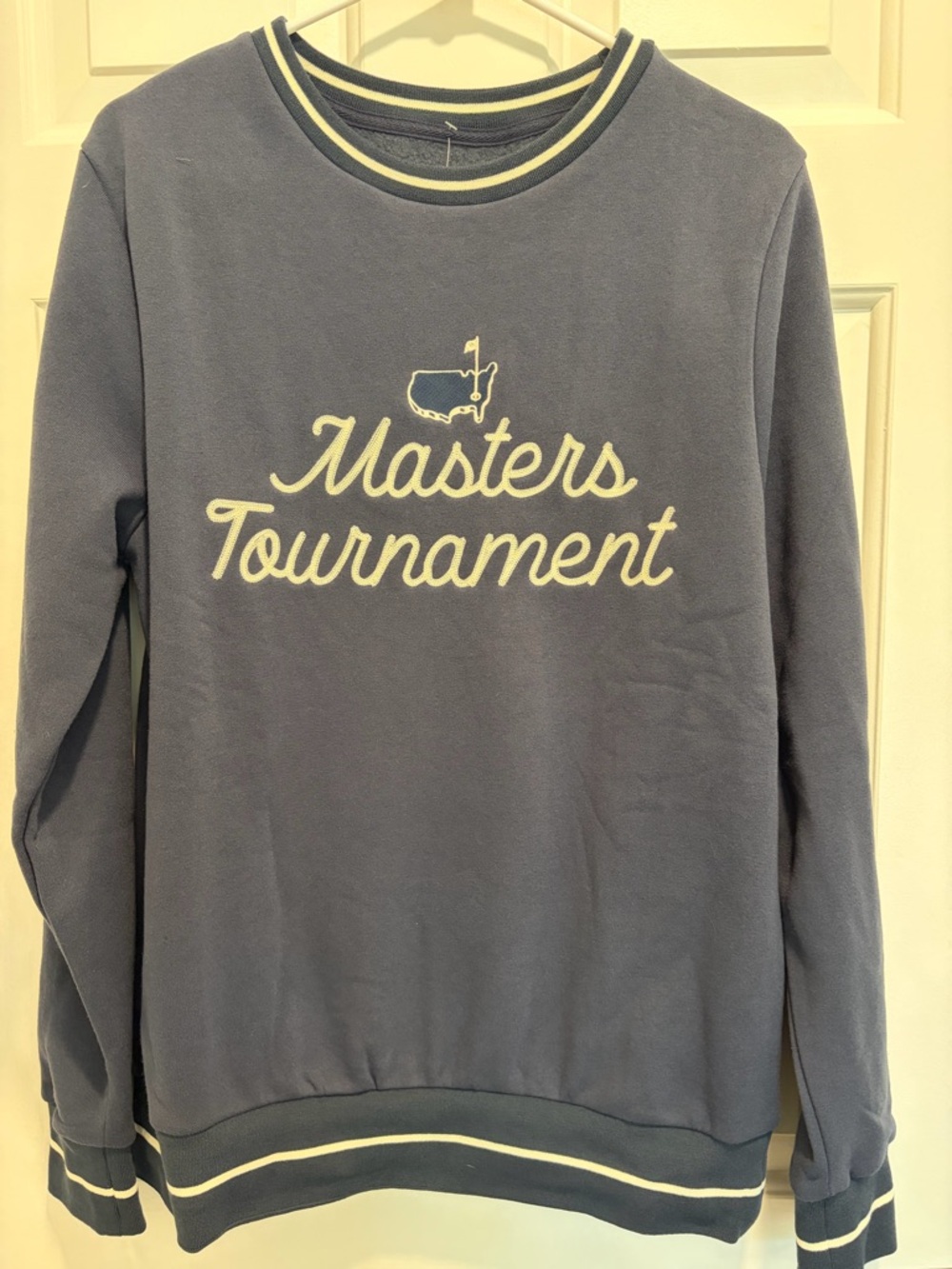 2026 Masters Tournament Embroidered Sweatshirt Navy Size S - Picture 2 of 4